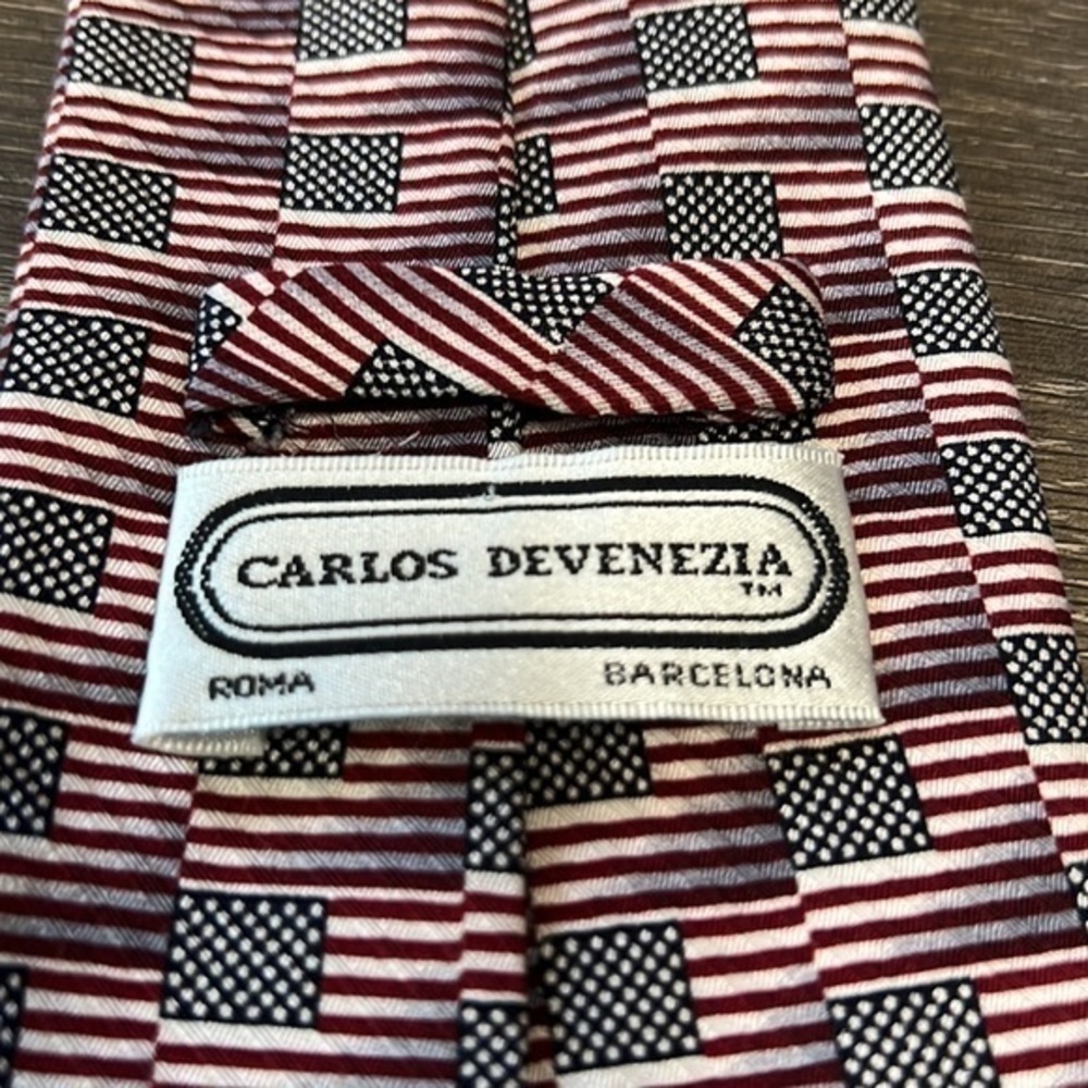 Carlos Devenzia Men’s Silk Necktie Patriotic Flag Red White Blue - Picture 3 of 4